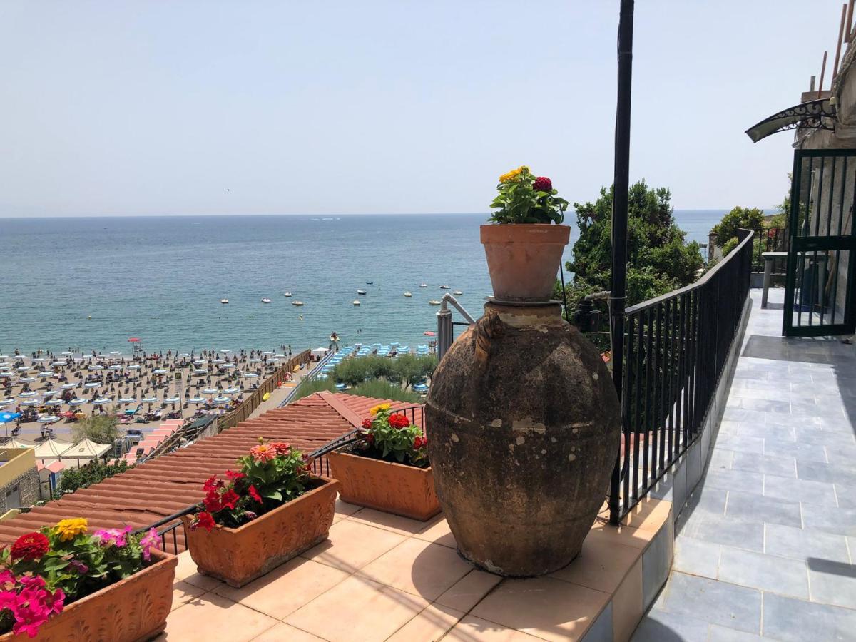 Apartamento Il Carrubo Vietri Exterior foto